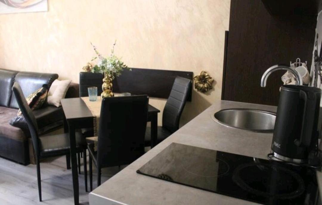 Apartment Mone *