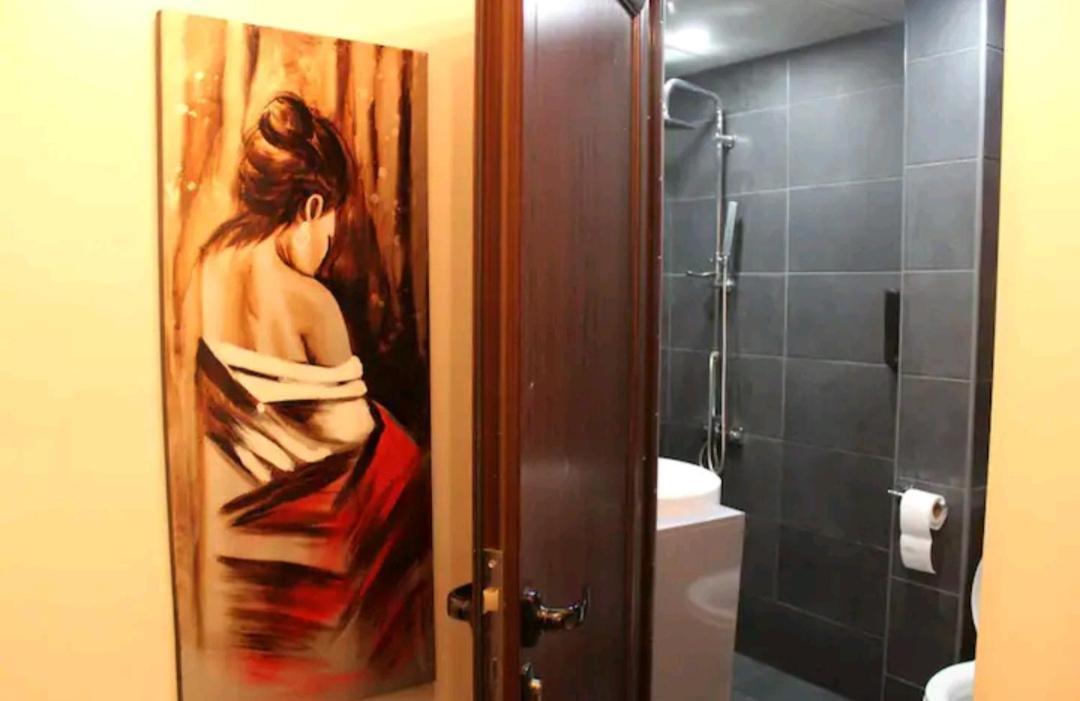 Apartment Mone